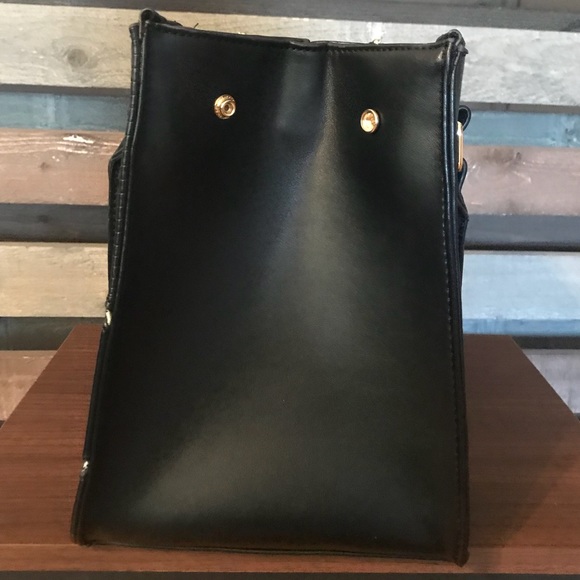 SOLD! Bebe Shoulder Bag Purse - Picture 5 of 6